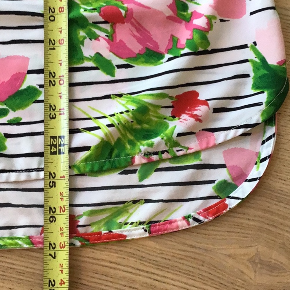 Cute Spring top! - Picture 6 of 8